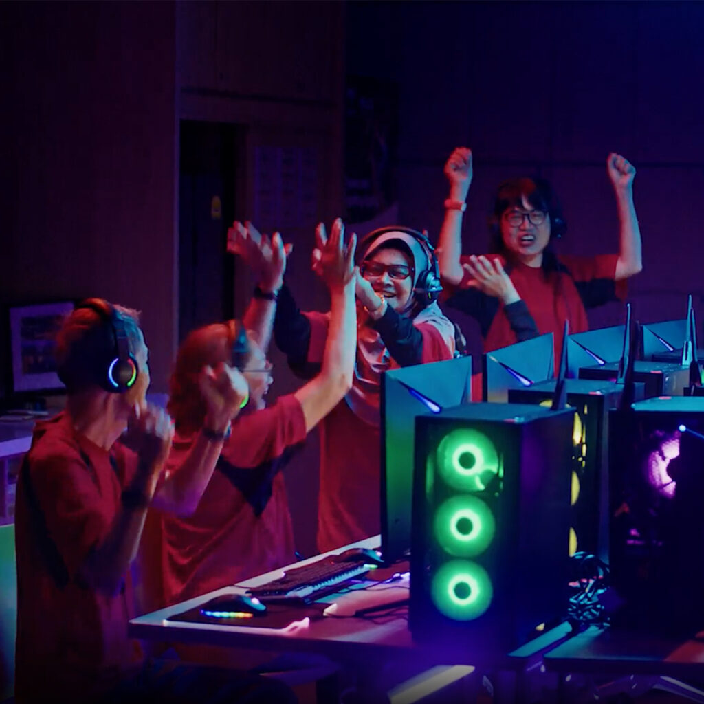 seniors gaming
